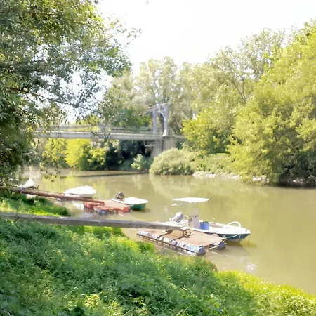 Maison Au Bord De L'eau Et Au Calme Pour Les Ferienhaus Saint-Denis-de-Pile